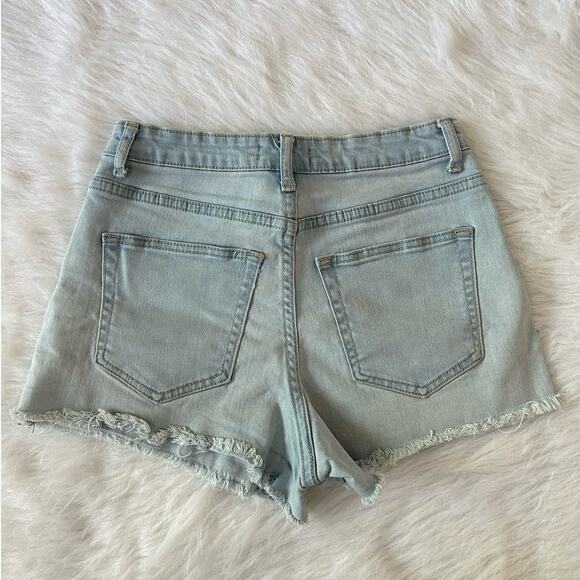 Forever 21 High Rise Light Wash Embroidered Flowers Denim Shorts Size 26 | 2 - Picture 3 of 7